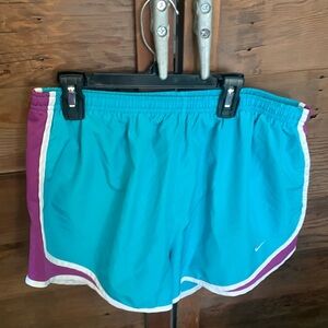 Nike women’s XL athletics/gymnastics/tumbling shorts aqua blue & purple Dri-Fit